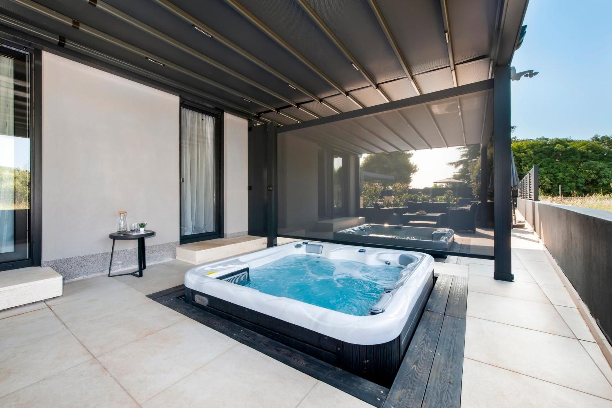 With Private Jacuzzi Garbin 1 And Garbin 2 * Rovinj
